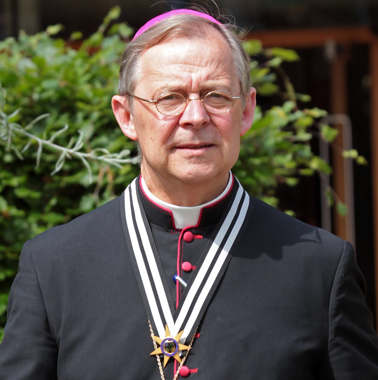 Bisschop Lindsay G. Urwin OGS